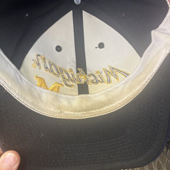 Vintage Michigan Wolverines Sports Specialties NCAA Plain Logo Wool Snapback Hat - Picture 4 of 6